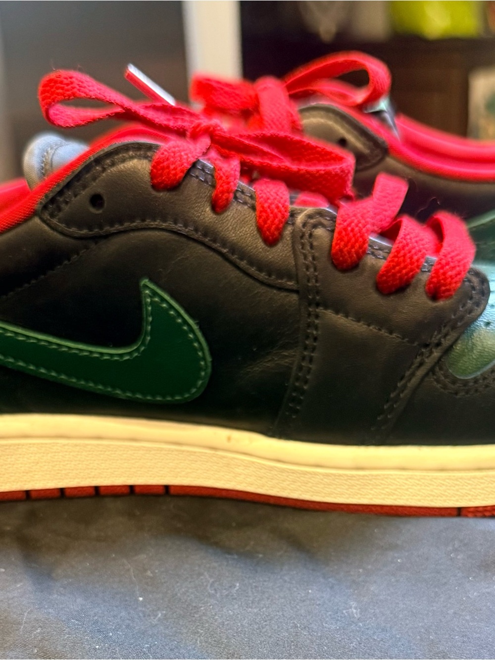 Nike Air Jordan 1 Low Black Pine Green Red Women’s Size 10.5 - Picture 2 of 6